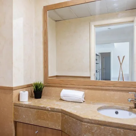 公寓 Modern & Spacious 2-bedroom With Balcony In Campolide Lisboa